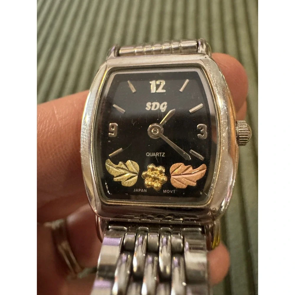 SDG South Dakota Gold Women's Watch - Needs New‎ Battery